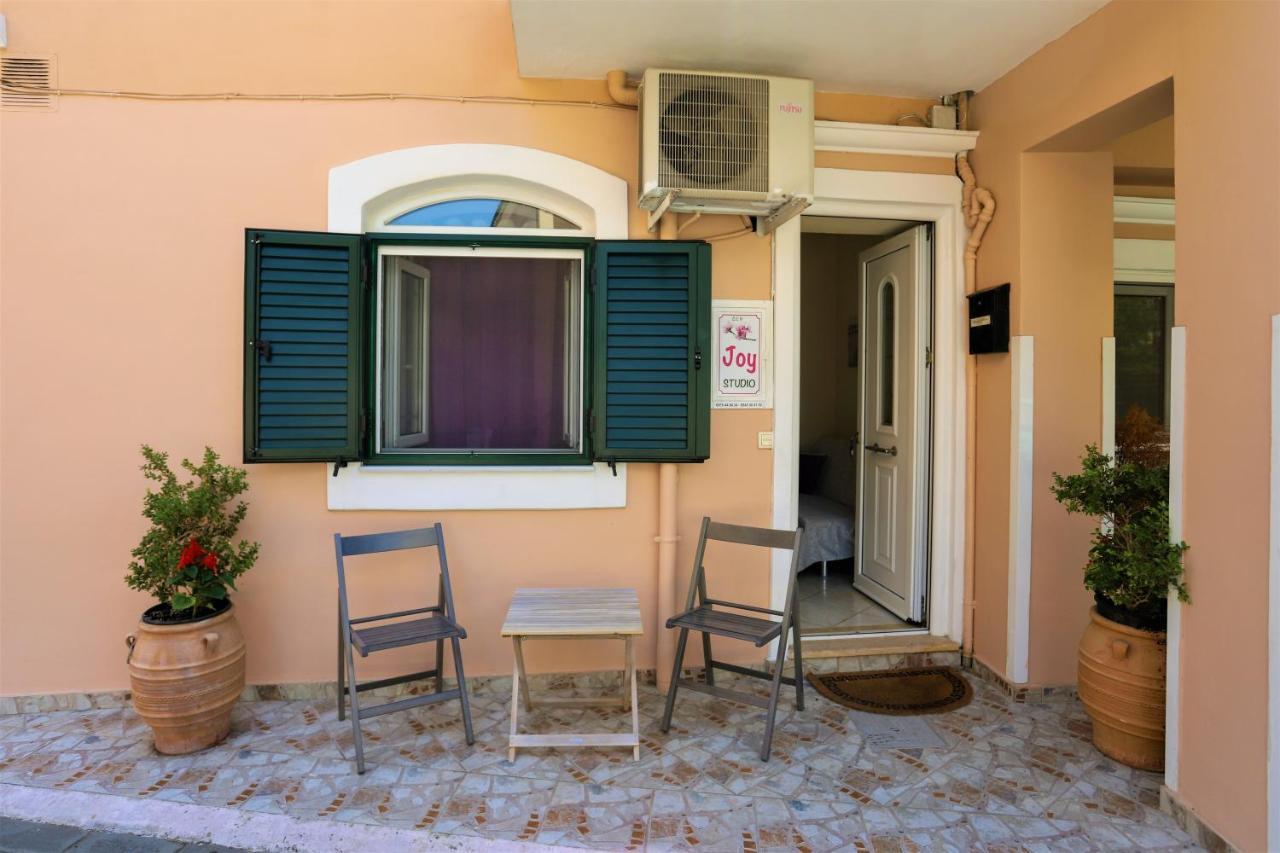Joy New Port Studio Corfu Town Buitenkant foto